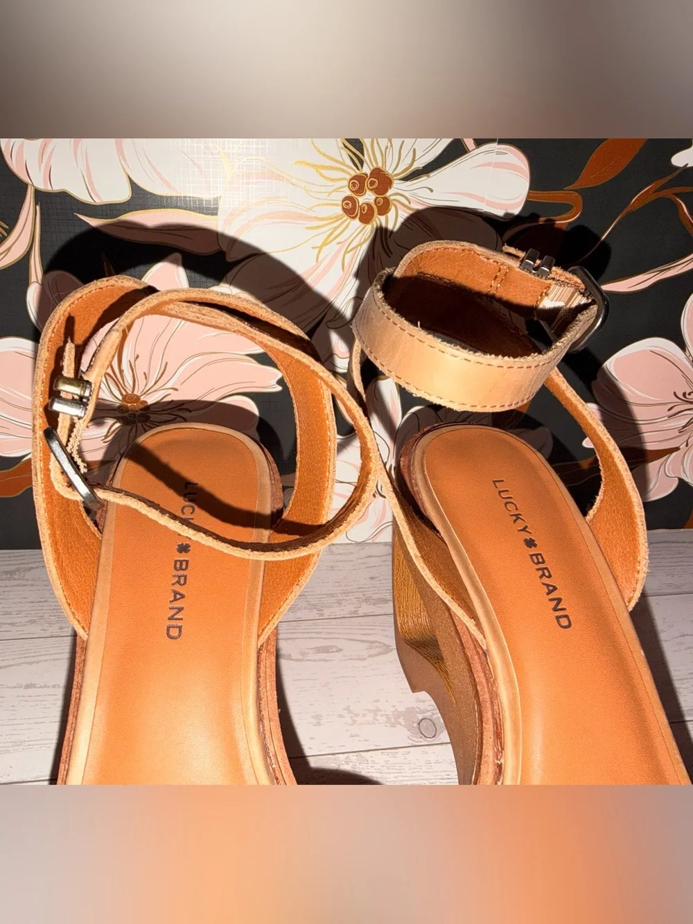 Lucky Brand Wyndin Tan Leather Platform Wedge Sandals 6.5 / 37 NWT
